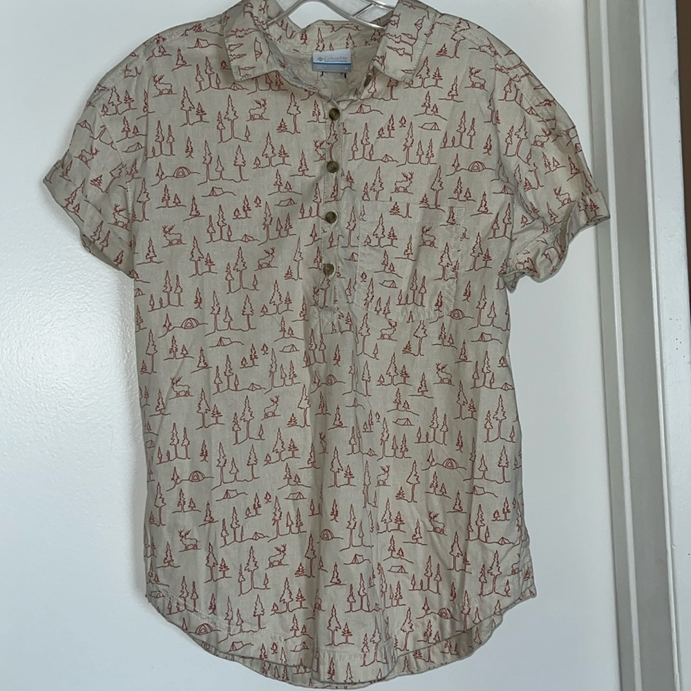 Columbia women’s half button shirt